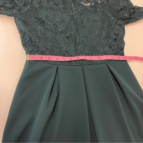 Speechless Dress Juniors Size 9 Green Lace Long Sleeve Fit Flare Pleated - Picture 7 of 9